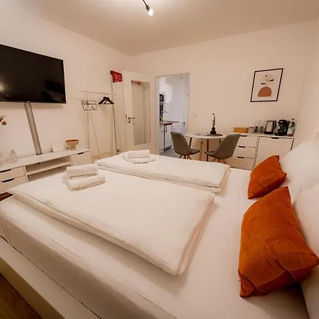 'goldpath' - Spitalhof I Modern I Wlan I Kueche I Balkon I Smarttv Mit Wipu Пассау