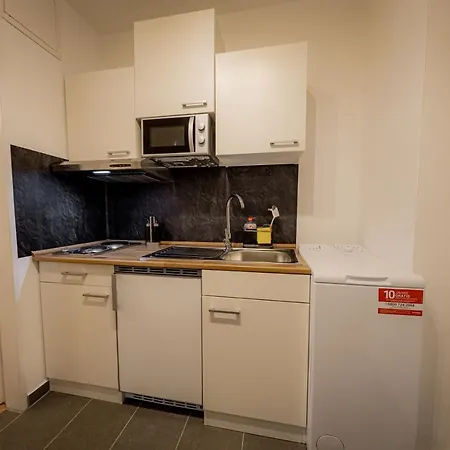 Apartment !goldpath! - Spitalhof I Modern I Wlan I Kueche I Balkon I Smarttv Mit Wipu Passau