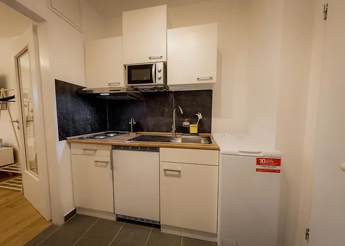 Апартаменты 'goldpath' - Spitalhof I Modern I Wlan I Kueche I Balkon I Smarttv Mit Wipu Пассау